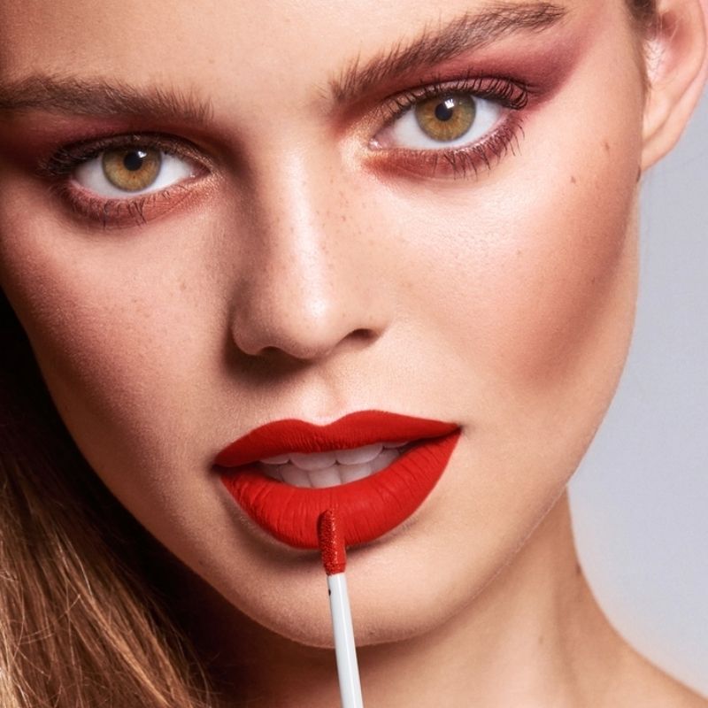 ROUGE À LÈVRES MAT LIQUIDE – 03 True Coral