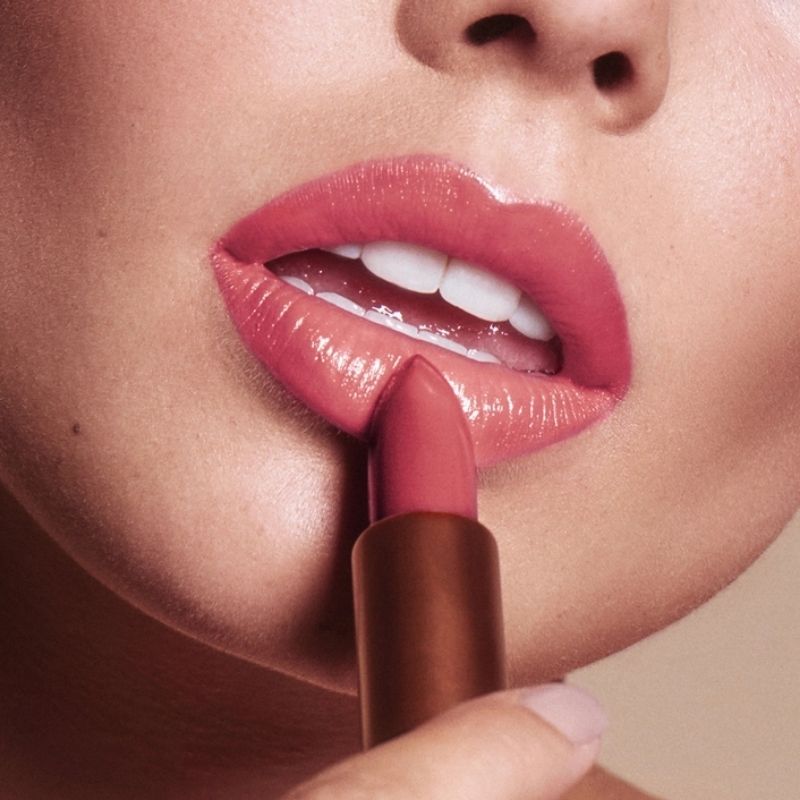 LÁPIZ LABIAL INTENSO – 01 Rosa Salvaje